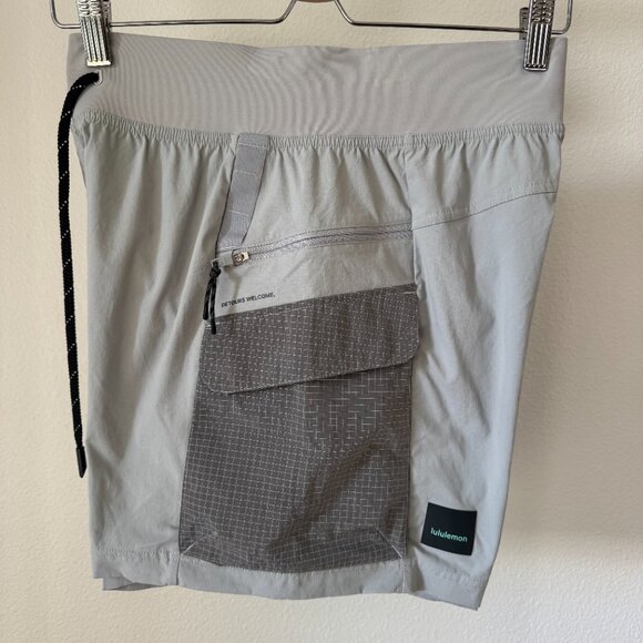 Lululemon Multi-Pocket Cargo Hiking Shorts Seal Grey Sz 6 - Picture 5 of 16